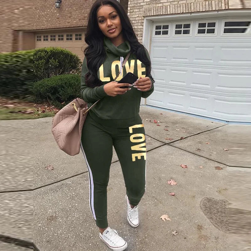 Women's 2-Piece LOVE Letter Print High Neck Hoodie & Sweatpants Set