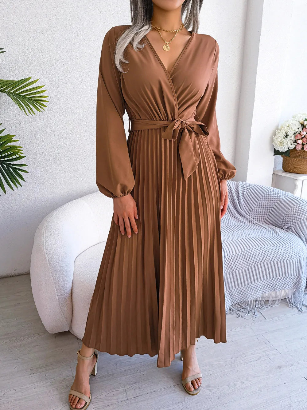 Elegant V-Neck Pleated Maxi Dress – Long Sleeve Dress for Women