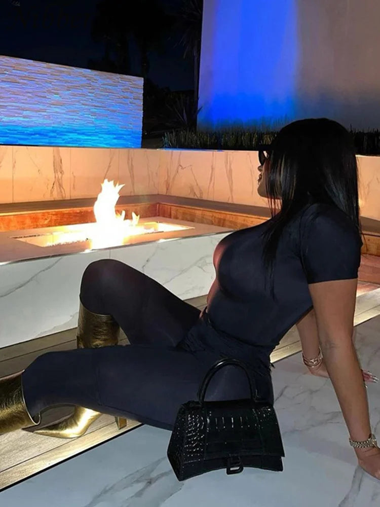 Nibber Activewear 2-Piece Set - Sporty Short Sleeve Top & Skinny Pants