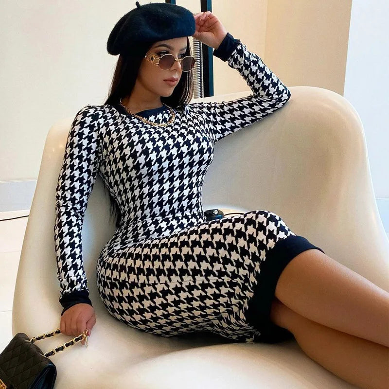 Elegant Houndstooth Print Bodycon Dress – Women's Long-Sleeve Hollow-Out Midi Dress for Autumn & Winter Streetwear