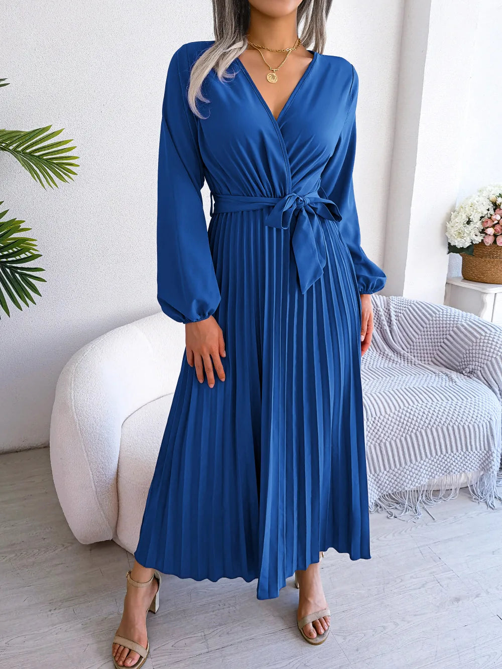 Elegant V-Neck Pleated Maxi Dress – Long Sleeve Dress for Women