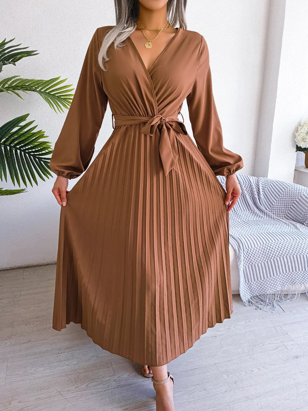 Elegant V-Neck Pleated Maxi Dress – Long Sleeve Dress for Women