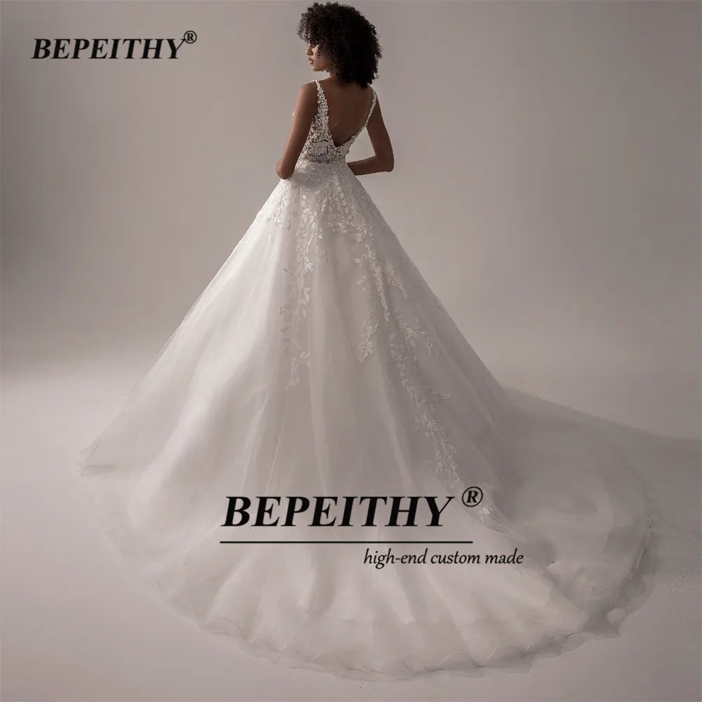 BEPEITHY Custom V-Neck Lace Wedding Dress – Sleeveless A-Line Boho Bridal Gown 2025