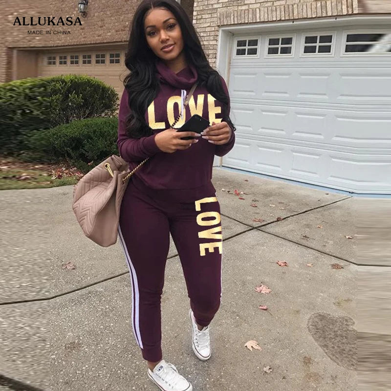 Women's 2-Piece LOVE Letter Print High Neck Hoodie & Sweatpants Set