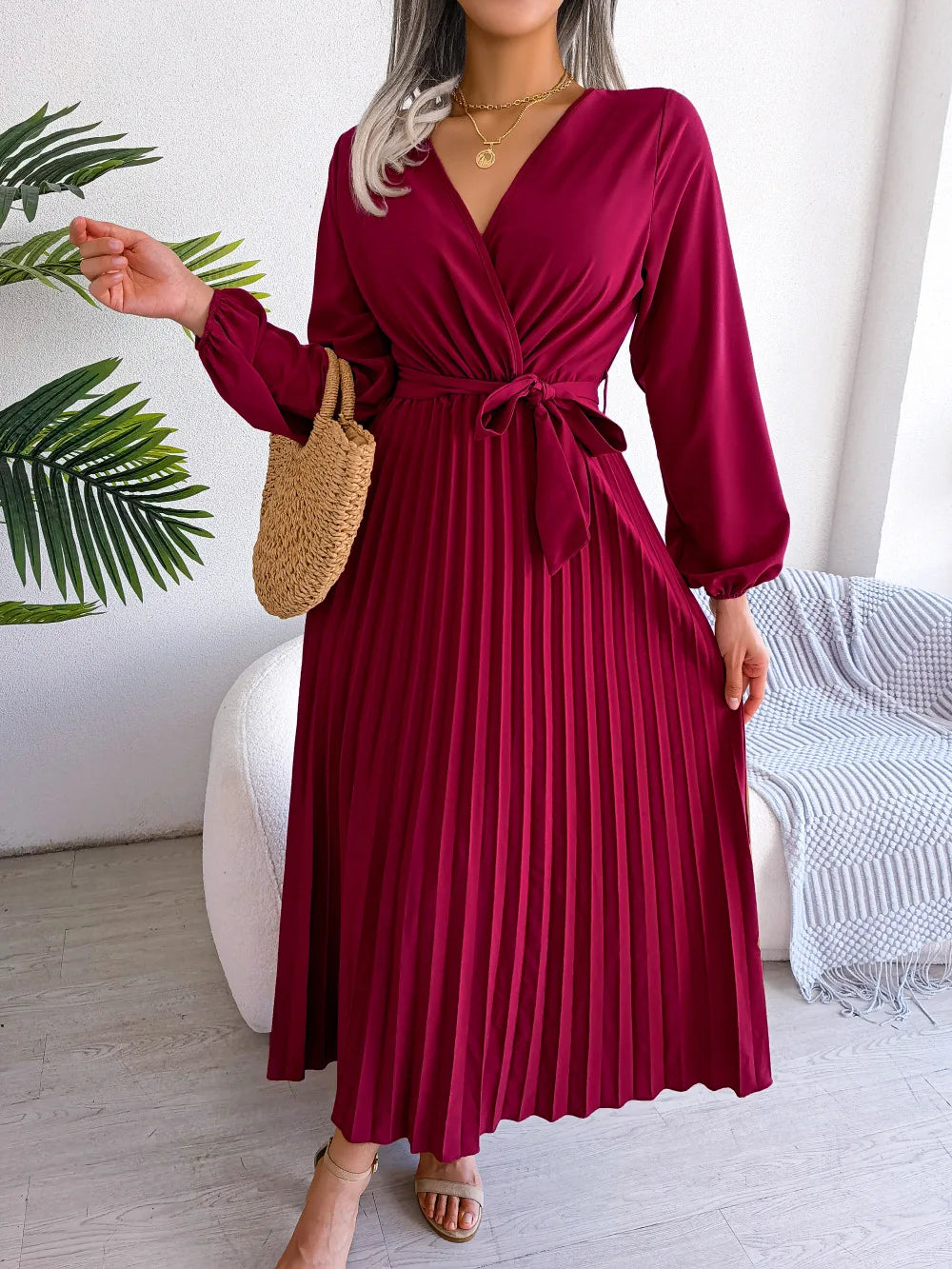 Elegant V-Neck Pleated Maxi Dress – Long Sleeve Dress for Women