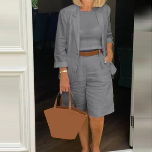 Attractive Two-Piece Set - Loose-Fit Blazer & Shorts