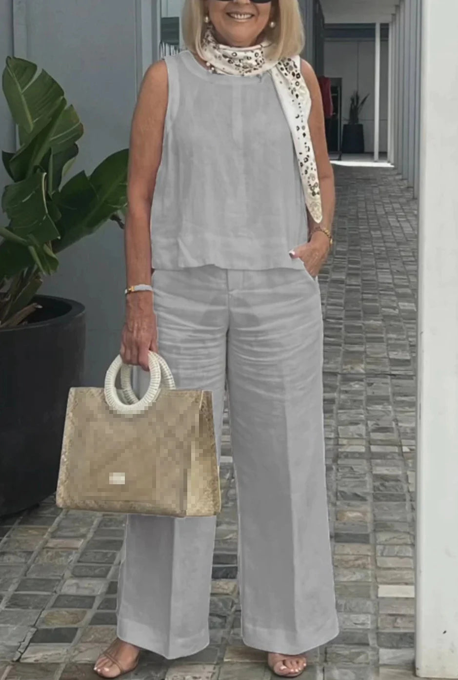 Women’s Linen Two-Piece Set