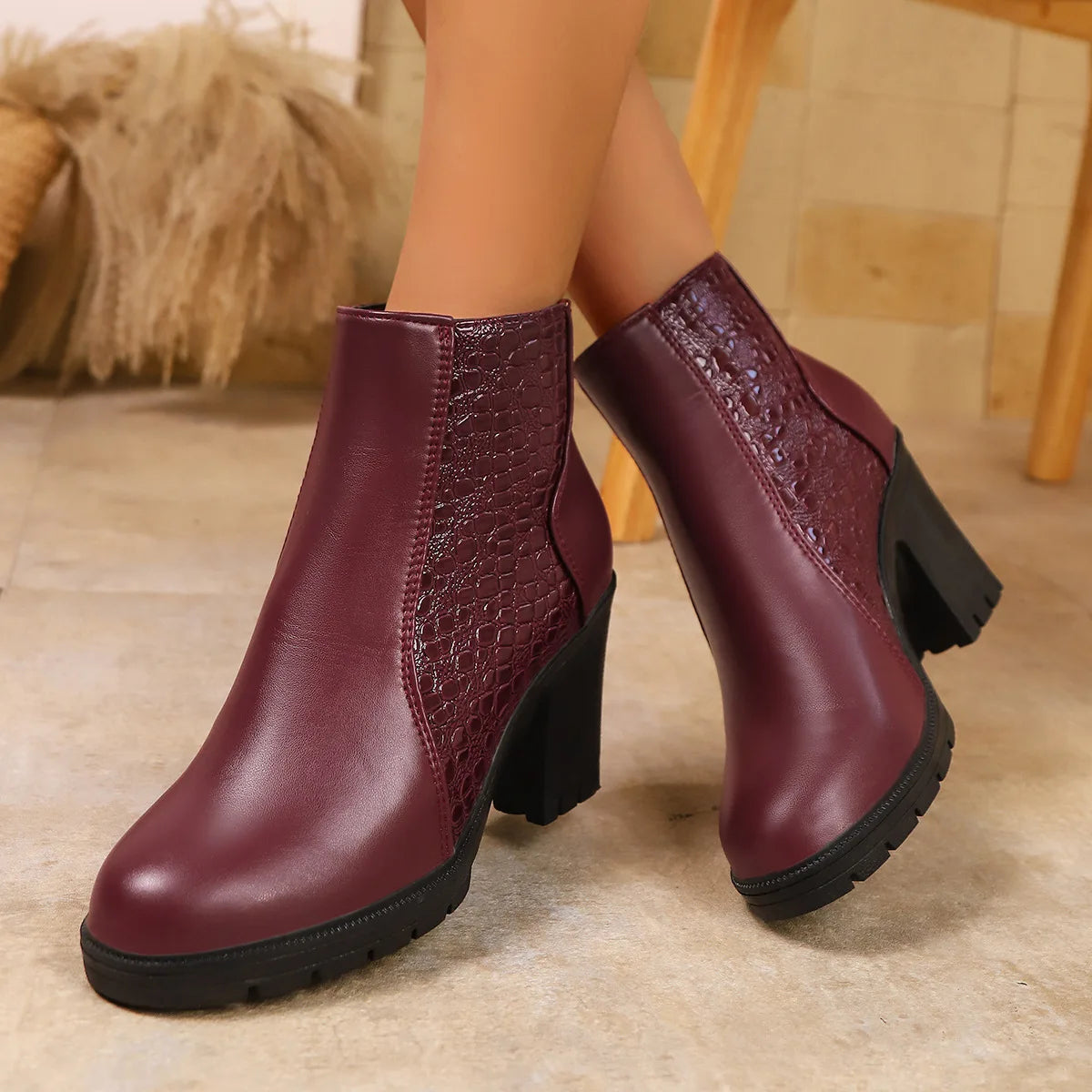 2025 Women’s Zipper Ankle Boots