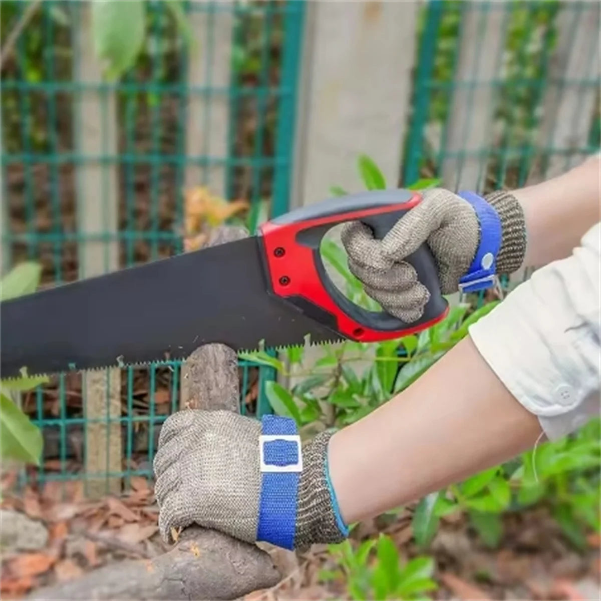 Stainless Steel Cut-Resistant Gloves – Anti-Cut Safety Hand Protection for Butchers and Knife Work
