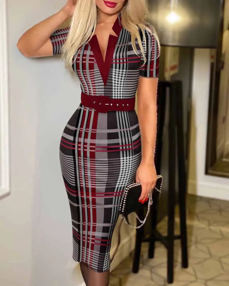 Geometric Pattern V-Neck Midi Dress – Long Sleeve Knit Bodycon with Belt