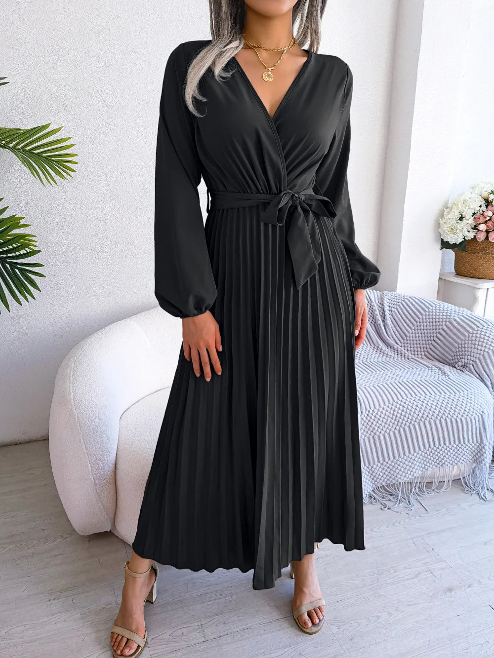 Elegant V-Neck Pleated Maxi Dress – Long Sleeve Dress for Women